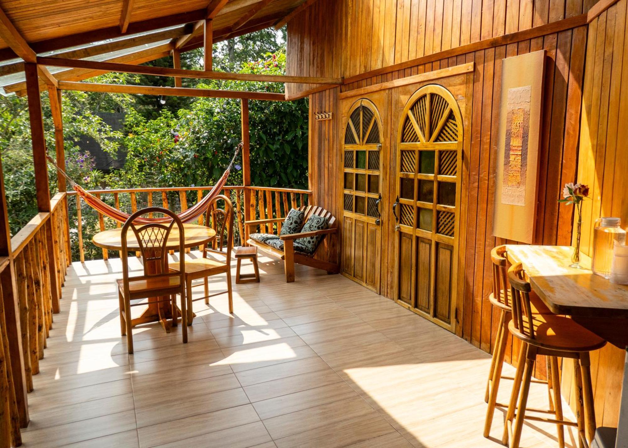 Saguamby Mindo Lodge ภายนอก รูปภาพ