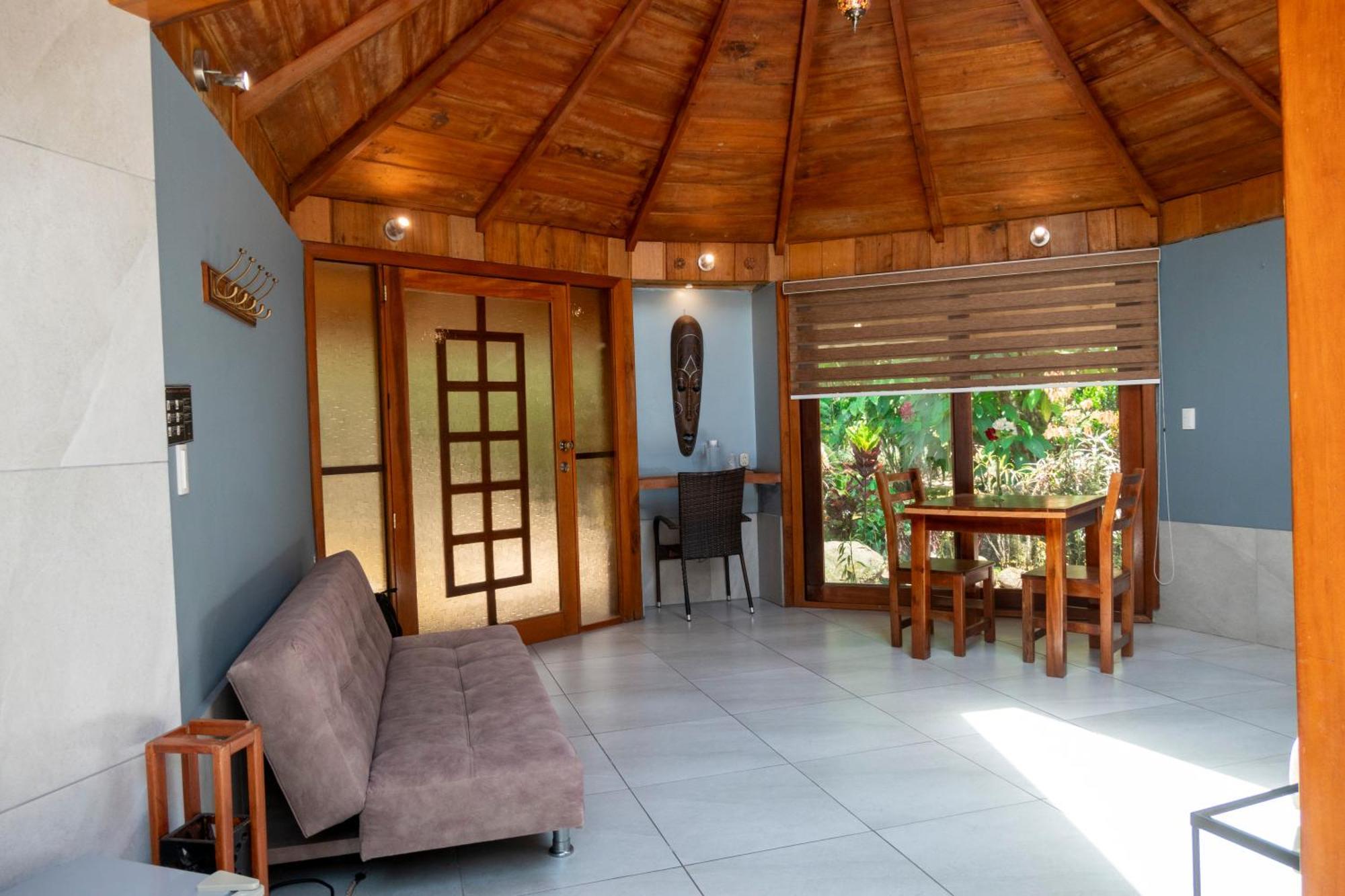 Saguamby Mindo Lodge ภายนอก รูปภาพ