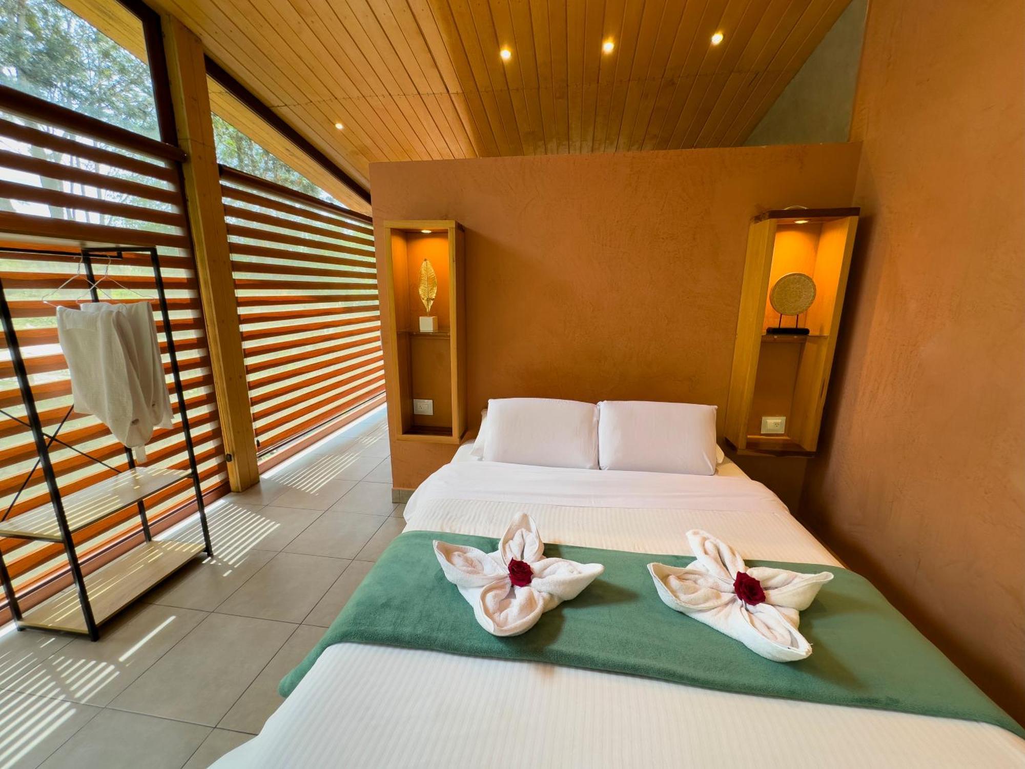 Saguamby Mindo Lodge ภายนอก รูปภาพ
