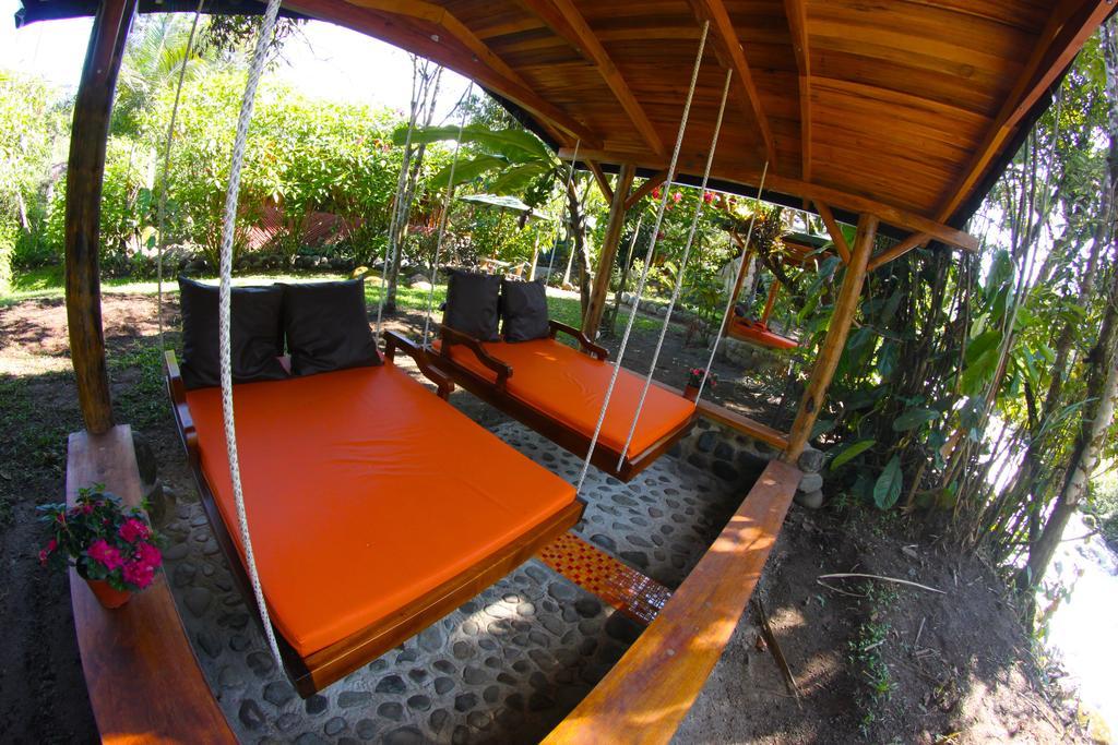 Saguamby Mindo Lodge ภายนอก รูปภาพ