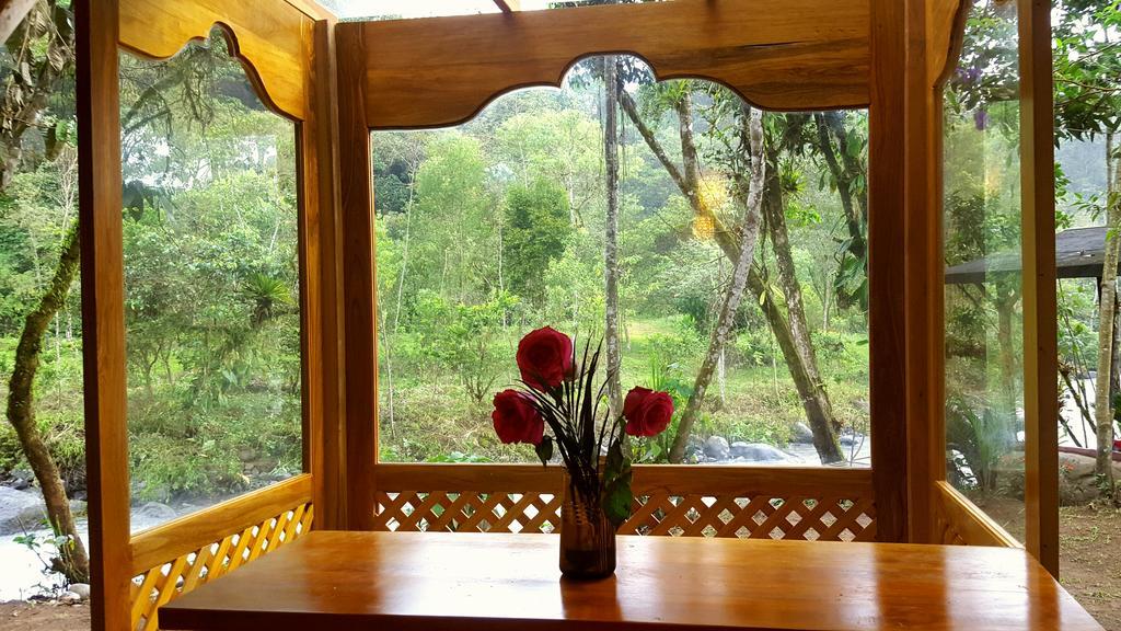 Saguamby Mindo Lodge ภายนอก รูปภาพ
